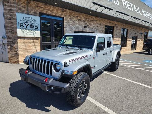 Used 2022 Jeep Gladiator Rubicon w/ Cold Weather Group AWD/4WD image 1