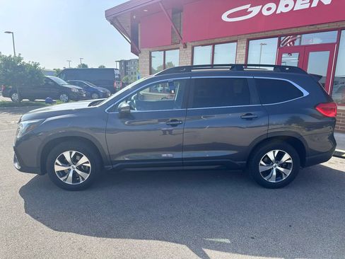Used 2023 Subaru Ascent Premium w/ Convenience Package AWD/4WD image 9