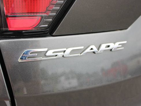 Used 2018 Ford Escape S FWD image 16