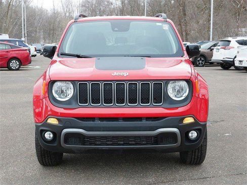 Used 2023 Jeep Renegade Latitude image 2