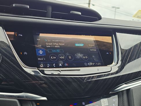 Certified 2025 Cadillac XT6 Premium Luxury image 29