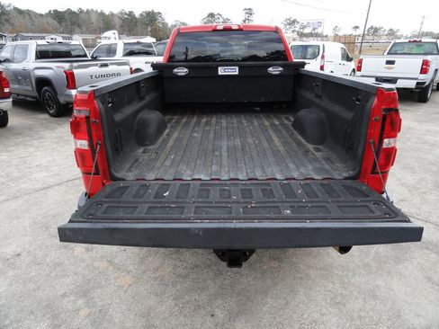 Used 2018 GMC Sierra 2500 SLE w/ SLE Preferred Package image 6