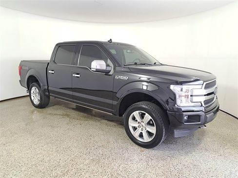 Used 2020 Ford F150 Platinum w/ Equipment Group 701A Luxury image 4