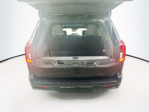 Used 2025 Ford Expedition Tremor image 32