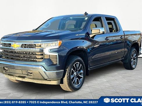 Used 2023 Chevrolet Silverado 1500 LT image 3