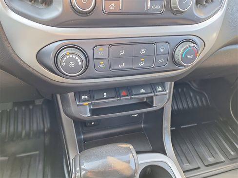 Used 2021 Chevrolet Colorado LT w/ Fleet Safety Package image 14