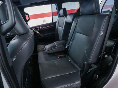 Used 2022 Lexus GX 460 Premium w/ Premium Plus Package AWD/4WD image 13
