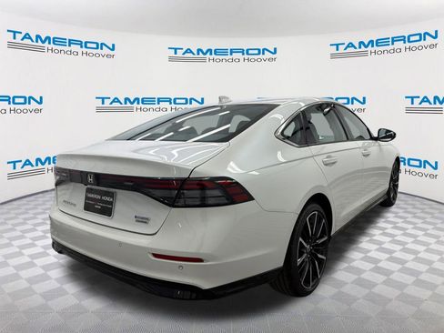 Used 2023 Honda Accord Touring image 5