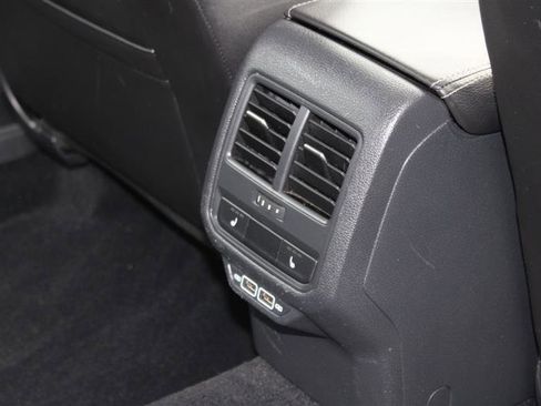 Used 2020 Volkswagen Passat 2.0T SEL image 17