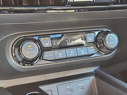 New 2026 Nissan Kicks SV w/ SV Premium Package image 12