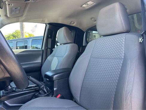 Used 2021 Toyota Tacoma SR image 7
