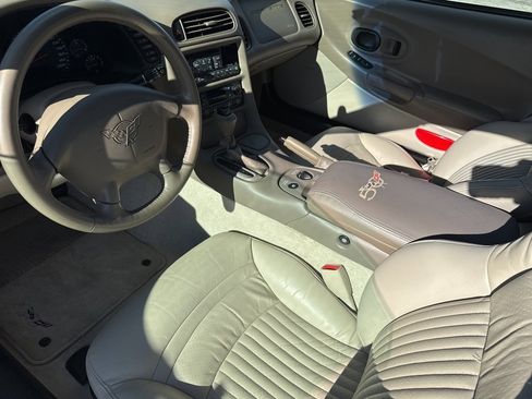 Used 2003 Chevrolet Corvette Convertible w/ Preferred Equipment Group1 image 3