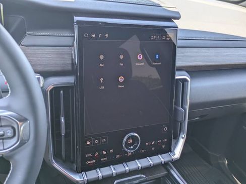 New 2026 GMC Acadia Denali w/ Super Cruise Package AWD/4WD image 22