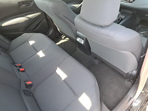 Used 2024 Toyota Corolla LE FWD image 11