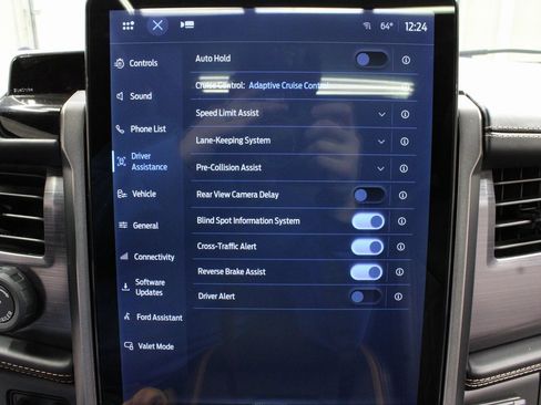 Used 2022 Ford Expedition Platinum image 26