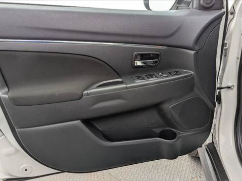 Used 2019 Mitsubishi Outlander Sport LE FWD image 13
