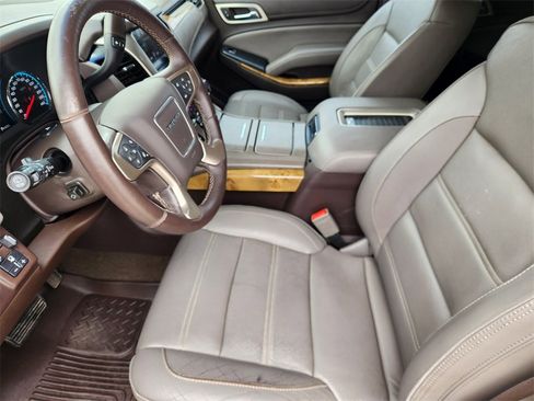 Used 2017 GMC Yukon XL Denali w/ Open Road Package image 13