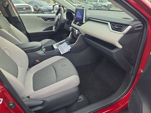 New 2025 Toyota RAV4 XLE image 17