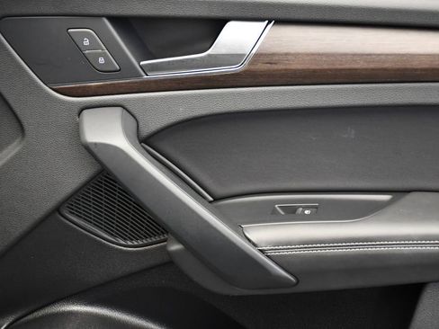 Certified 2023 Audi Q5 2.0T Premium Plus w/ Premium Plus Package image 47