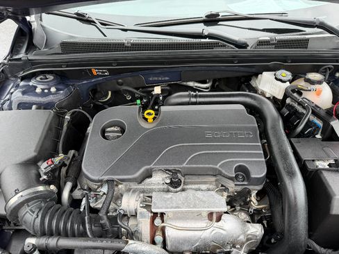 Used 2025 Chevrolet Malibu LT w/ Sport Edition FWD image 43