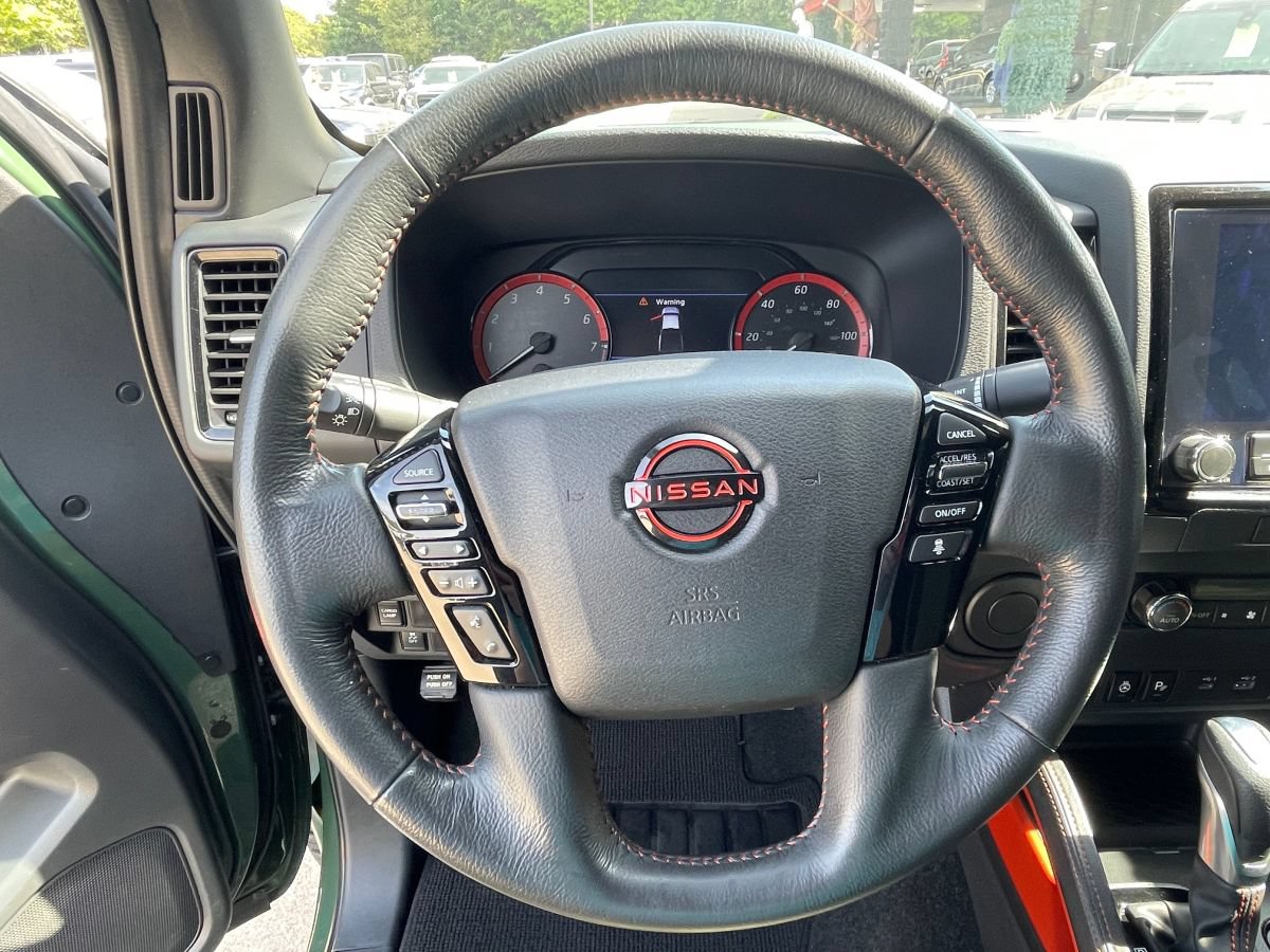 Used 2022 Nissan Frontier Pro-X RWD image 12