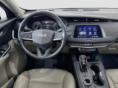 Certified 2023 Cadillac XT4 Premium Luxury FWD image 22