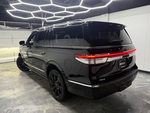 Used 2023 Lincoln Navigator L Reserve w/ Equipment Group 201A image 7