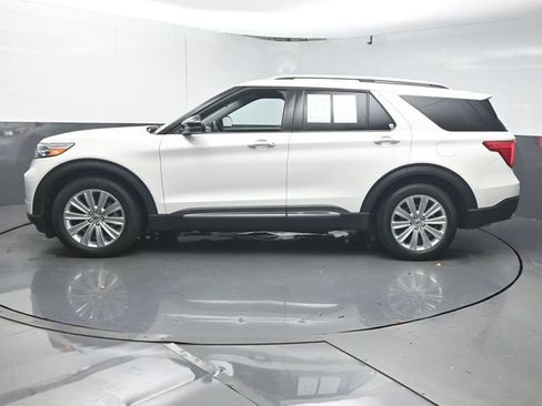 Used 2024 Ford Explorer Limited w/ Limited Technology Package RWD image 5
