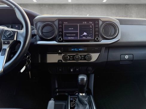 Used 2021 Toyota Tacoma SR5 image 3