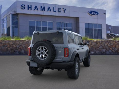 New 2025 Ford Bronco Badlands image 8