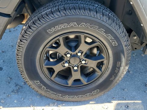 Used 2022 Jeep Wrangler Unlimited Sport AWD/4WD image 10