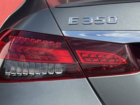 Used 2022 Mercedes-Benz E 350 Sedan w/ AMG Line Exterior image 9