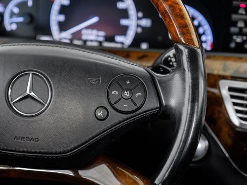 Used 2013 Mercedes-Benz S 550 4MATIC image 17