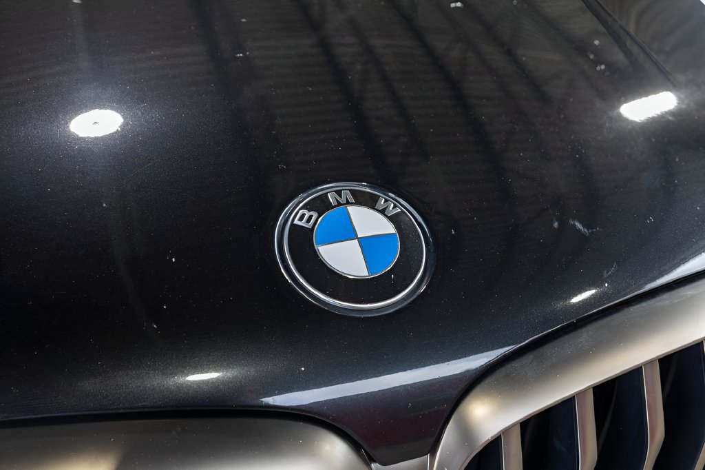 Used 2023 BMW X5 M50i w/ Climate Comfort Package AWD/4WD image 13
