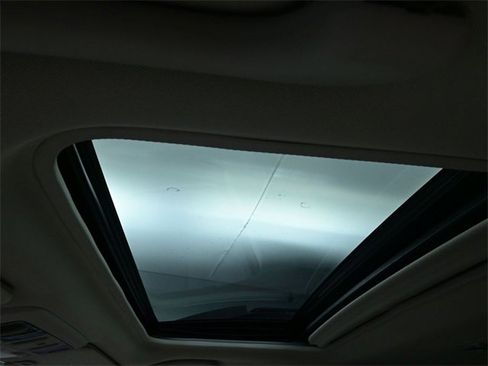 Used 2016 Subaru Outback 3.6R Limited image 19