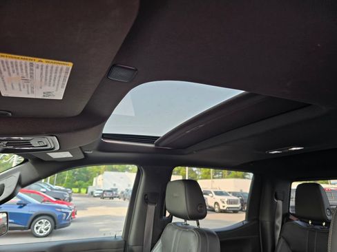 Certified 2021 Chevrolet Silverado 1500 High Country w/ Technology Package AWD/4WD image 27