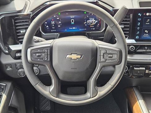 New 2026 Chevrolet Silverado 2500 High Country w/ High Country Premium Package AWD/4WD image 12