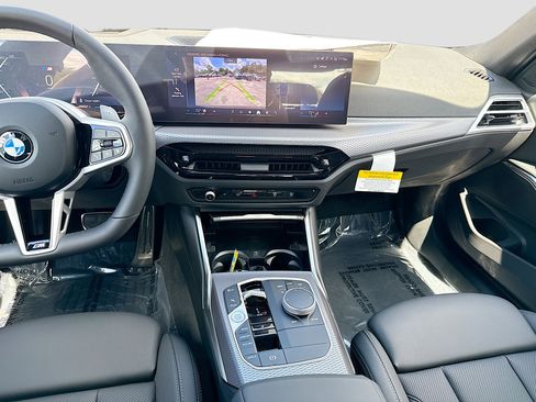 New 2026 BMW 330i Sedan w/ M Sport Package RWD image 19