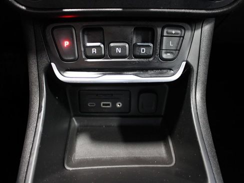 Used 2020 GMC Terrain SLE AWD/4WD image 19