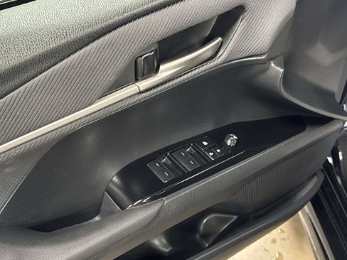 Used 2025 Toyota Camry SE FWD image 14