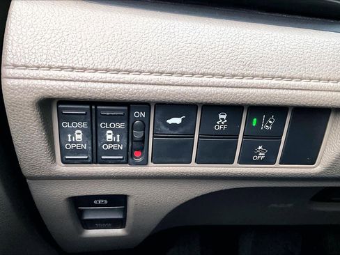 Used 2019 Honda Odyssey EX-L image 32