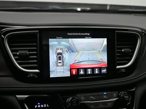 New 2026 Chrysler Pacifica Select w/ S Appearance Package FWD image 13