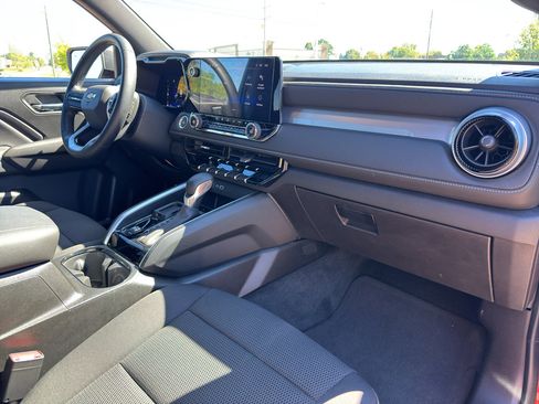 Used 2023 Chevrolet Colorado LT w/ LT Convenience Package II image 12