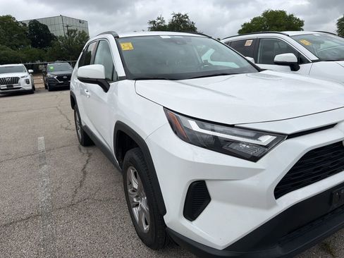 Used 2023 Toyota RAV4 XLE image 3