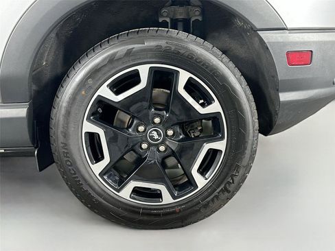 Used 2022 Ford Bronco Sport Outer Banks w/ Tech Package AWD/4WD image 29