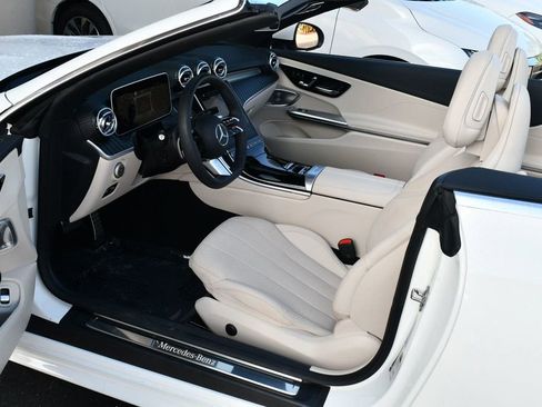 Used 2024 Mercedes-Benz CLE 450 4MATIC Cabriolet image 54