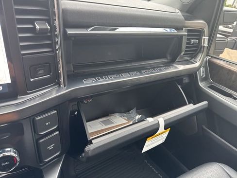 New 2026 Ford F250 Lariat w/ Black Appearance Package AWD/4WD image 30