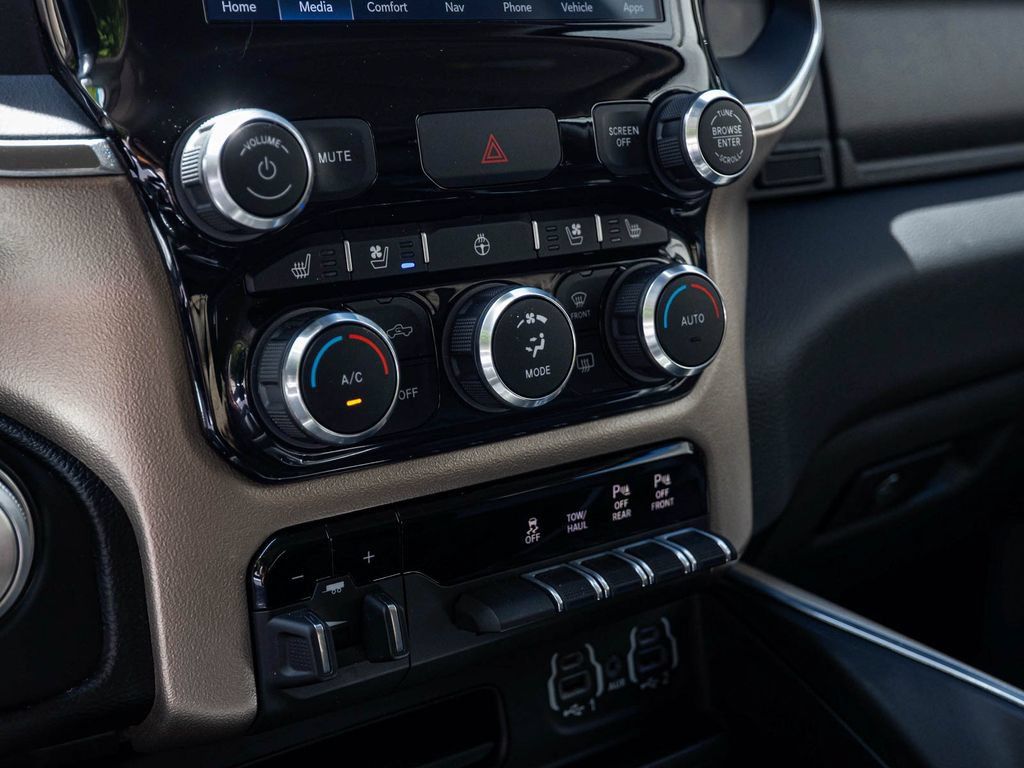 Used 2022 RAM 1500 Laramie AWD/4WD image 22