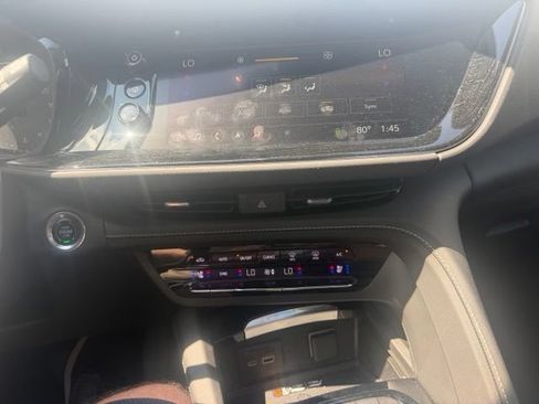 Used 2023 Buick Envision Avenir AWD/4WD image 15