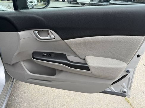 Used 2013 Honda Civic LX image 25